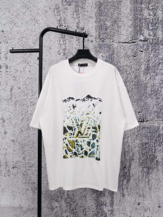 Picture of Louis Vuitton T Shirts Short _SKULVS-XLaatx217495